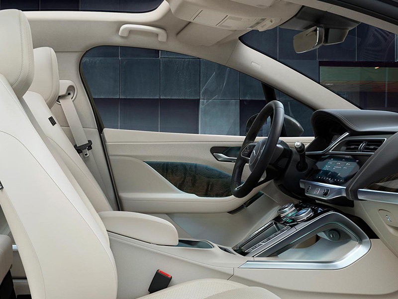 جاكوار I-PACE الكهربائية ترسخ مكانتها المتميزة بين أكثر السيارات أماناً على الطرقات